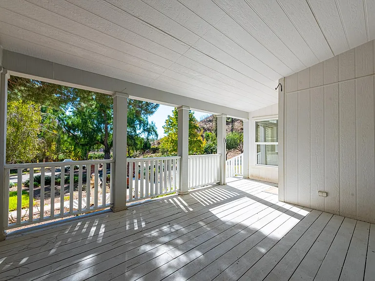 1057 E La Loma Ave — Photo 47