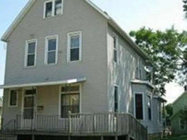 2464 White St, Dubuque, IA 52001