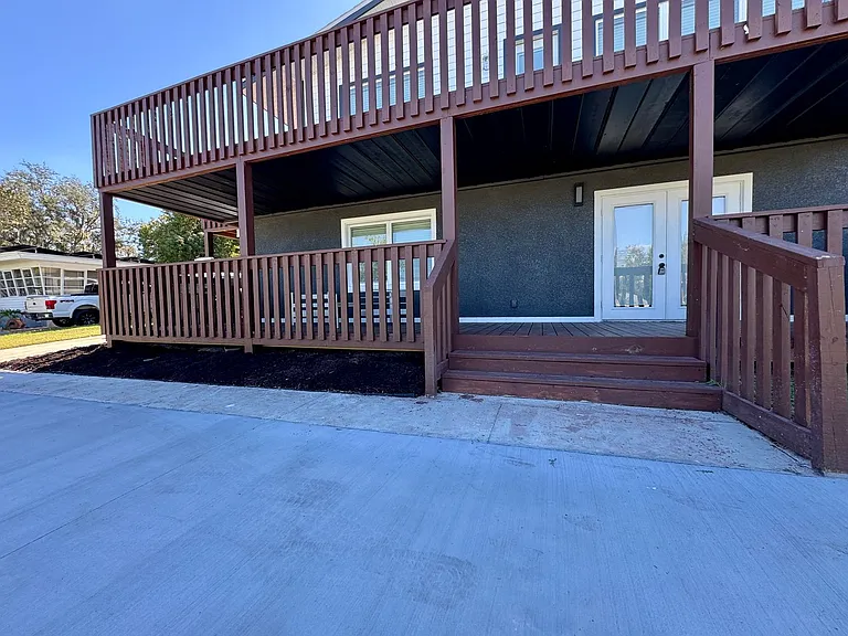 439 Carroll St — Photo 2