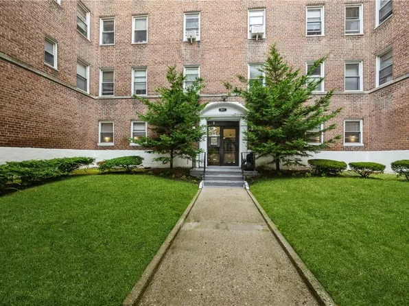 811 Bronx River Road #6I, Bronxville, NY 10708