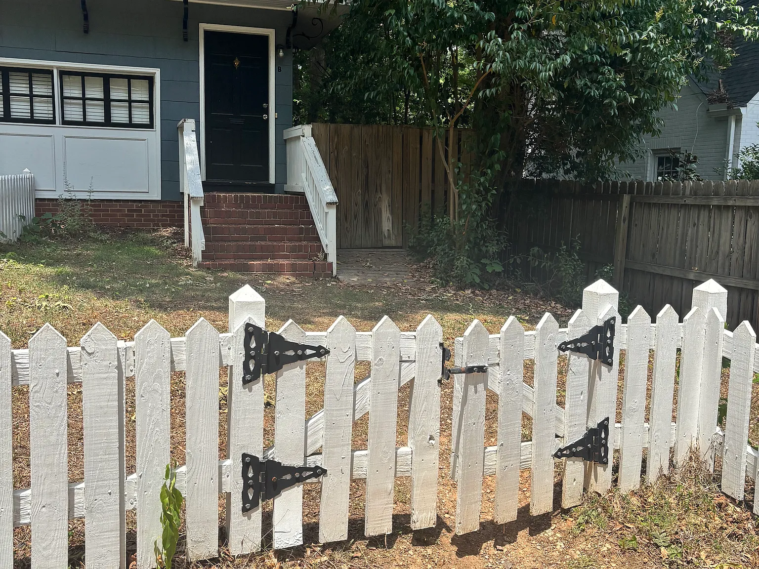 1 bed, 1000 sqft, $1,300 — Photo 2
