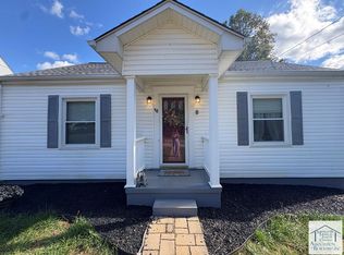 82 Cherward St, Collinsville, VA 24078