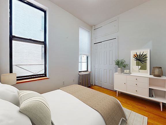 3rd image of 1415 2nd Ave APT 1