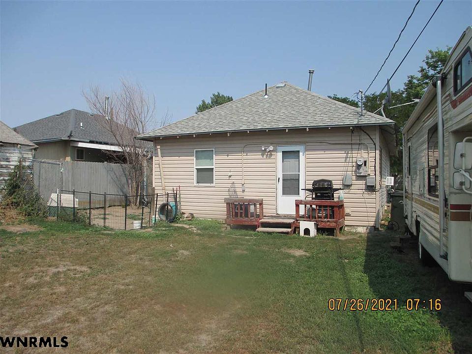 2nd image of 1706 10th Ave