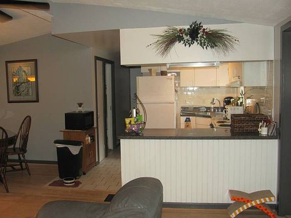 3rd image of 719 Oser Dr