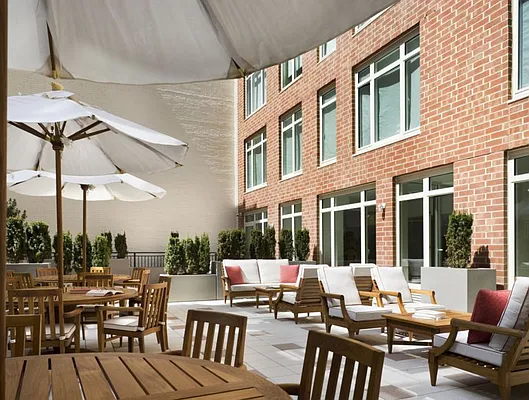 Rented by Mercedes Berk | media 42