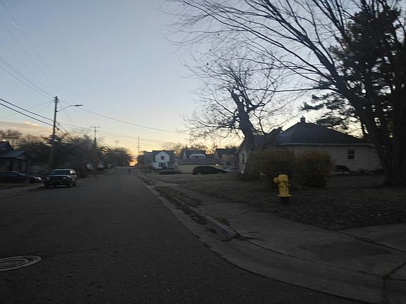 4th image of 525 Whittemore St