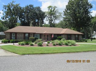 748 Cameron Dr, Orange Park, FL 32073