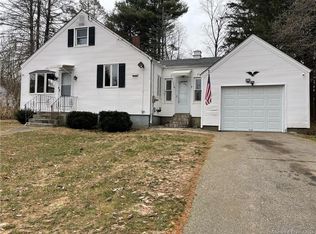 97 Bloomingdale Rd, Waterford, CT 06375