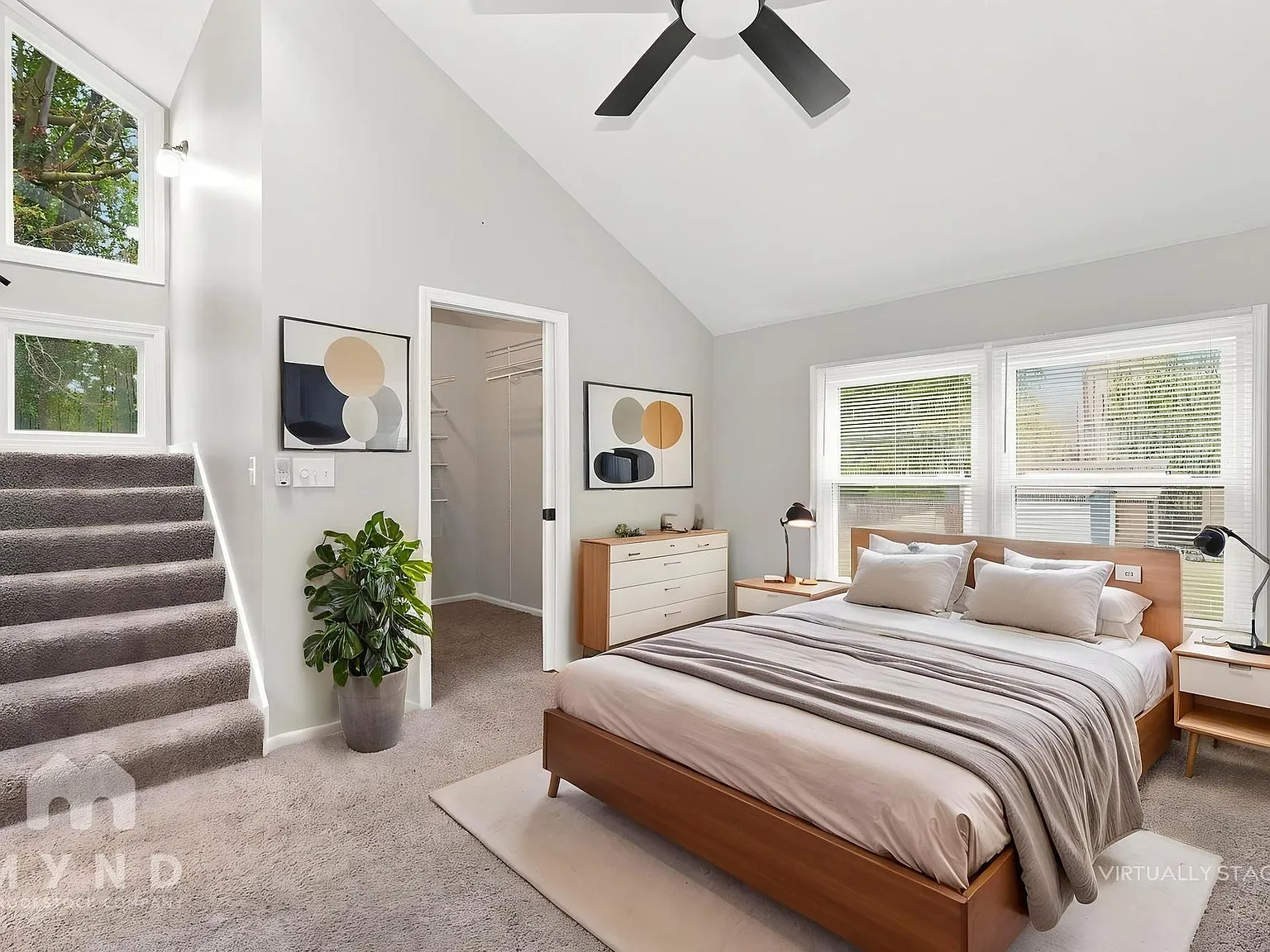 4 bed, 3.0 bath, 2488 sqft, $3,371 — Photo 4