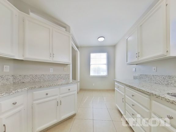 5th image of 4149 Shandwick Dr