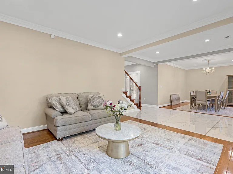 3925 Ashwood Pl — Photo 11