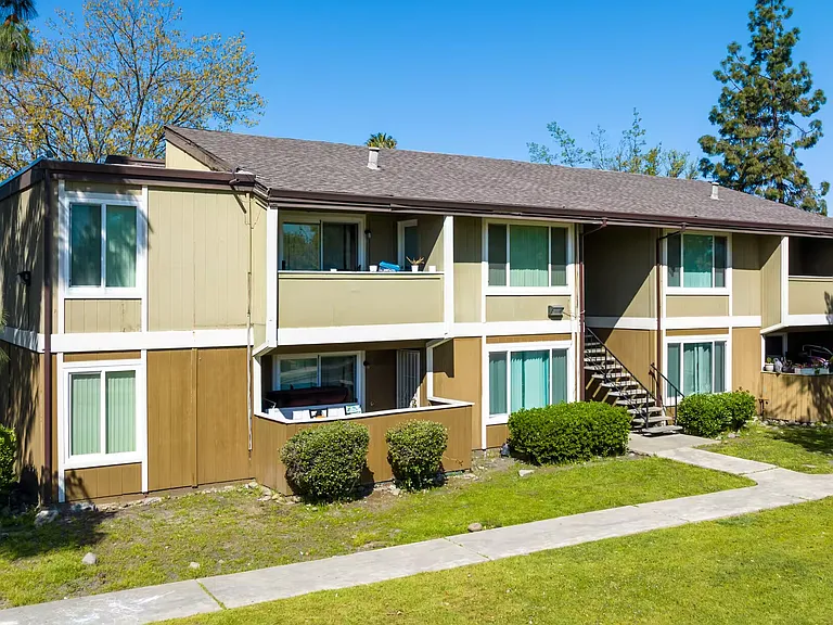 Polo Run Apartments — Photo 13