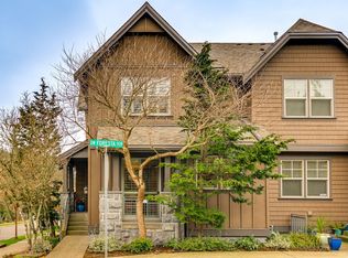 695 SW Foresta Ter, Portland, OR 97225