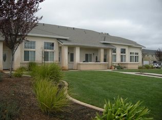 1291 Mighty Oak Ln APT C, Redding, CA 96002