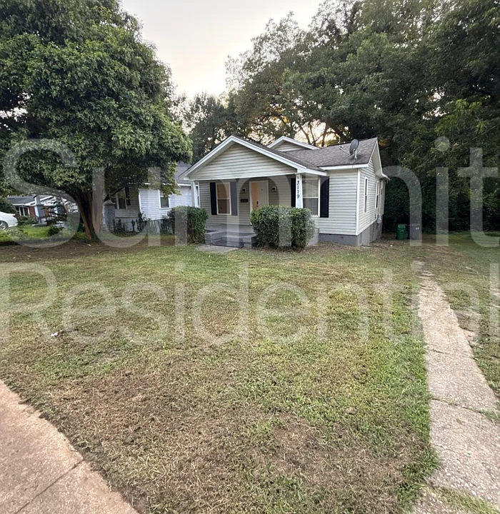 3119 Rush Ave
