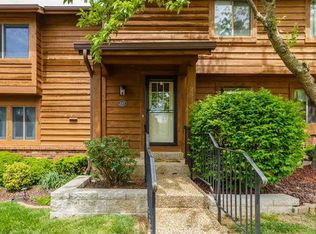 237 Cedar Grove Dr, Saint Charles, MO 63304