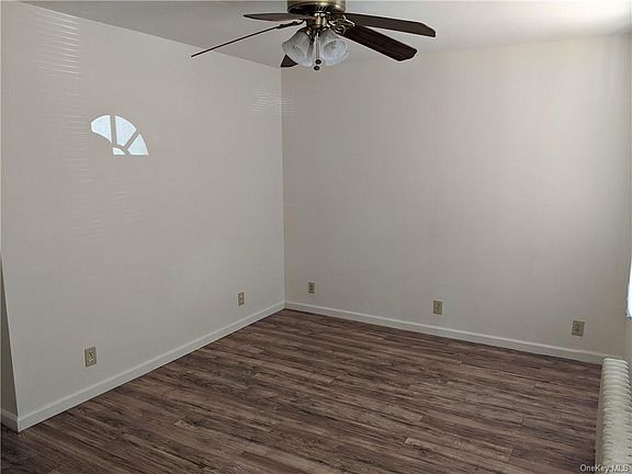 4th image of 87 Ashford Ave