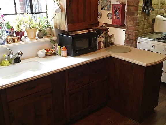 5th image of 8626 Somerset St