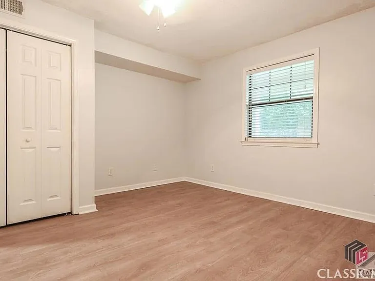 210 Appleby Dr #123 — Photo 6
