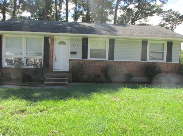 108 Cole Dr, Jacksonville, NC 28540