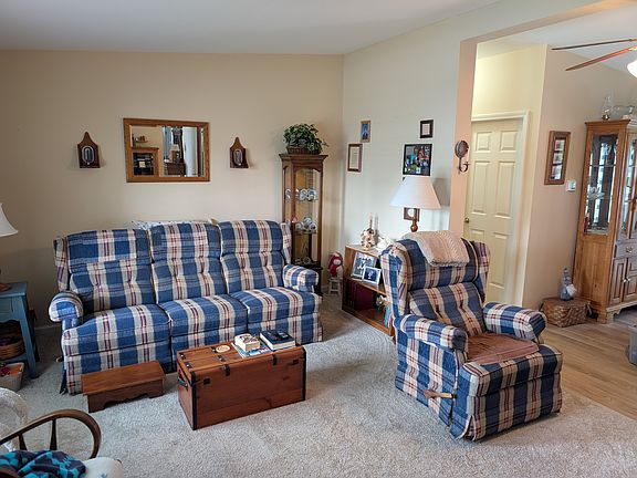 5th image of 25 Victoria Ct #204