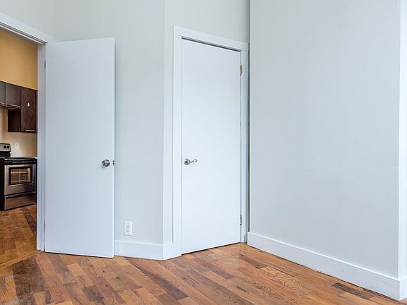 4th image of 175 Tompkins Ave #9