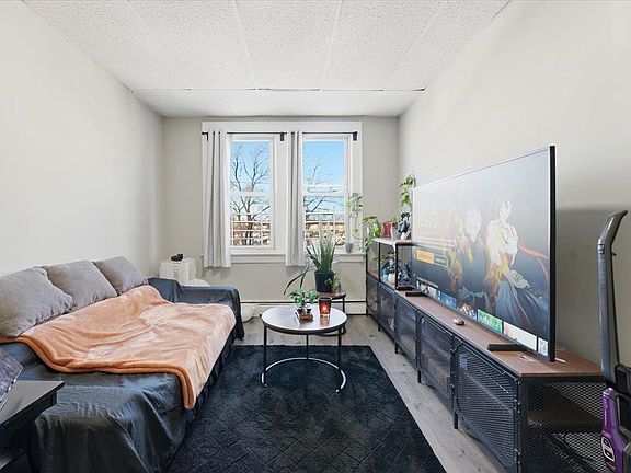 5th image of 336 Terrace Ave