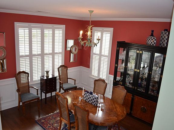 5th image of 1630 Fetterbush Ln
