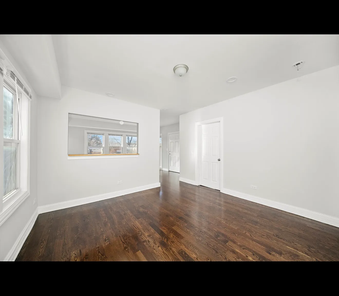 1250 W 111th Pl — Photo 3