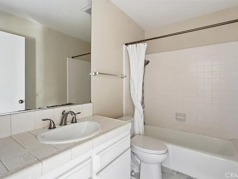 780 S Carriage Cir — Photo 38