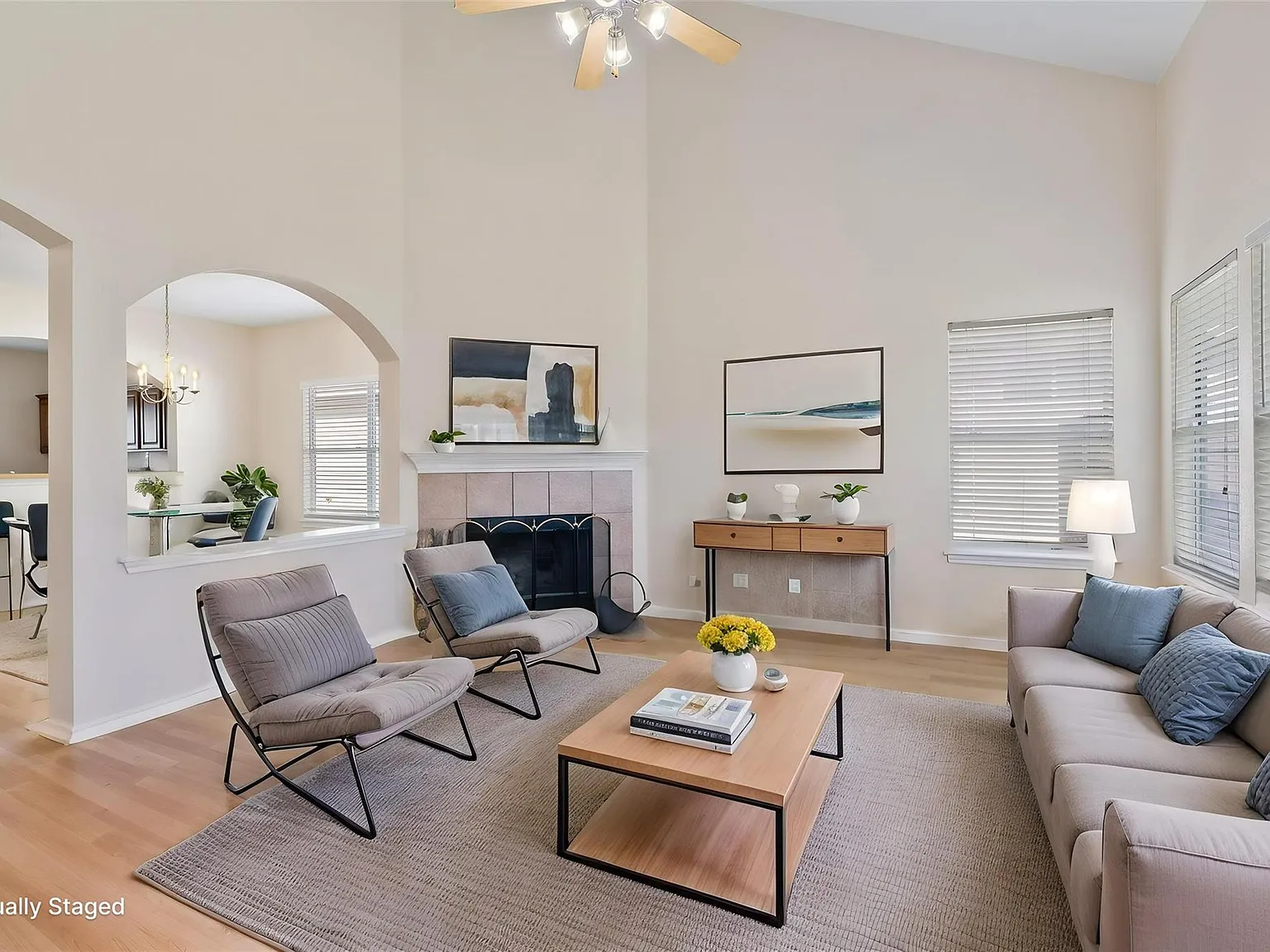 4 bed, 2.5 bath, 1813 sqft, $1,850 — Photo 2