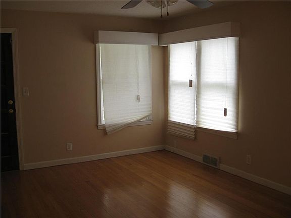 5th image of 2839 N 38th St