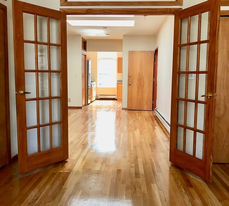 1st image of 142 W 123rd St APT 4