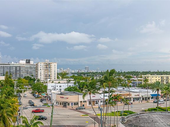 3rd image of 7133 Bay Dr APT 501