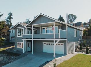 619 37th St, Anacortes, WA 98221