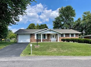 3110 Mary Dr, Maryville, IL