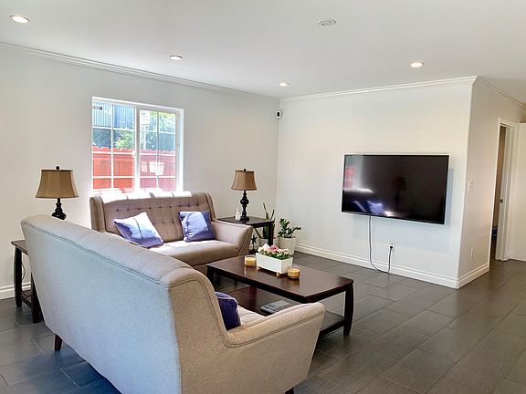 Large living room (furniture not included)