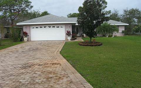 1st image of 102 Captiva Ct NE