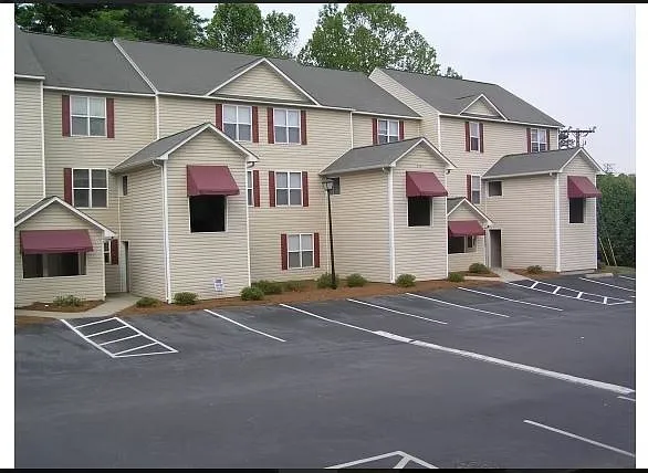 302 Ardale Dr #2A — Photo 2