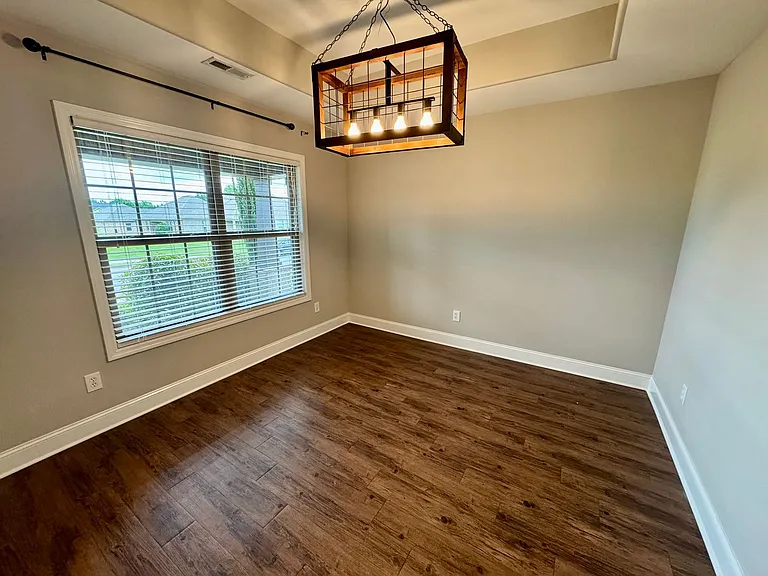 20532 Troy Ln — Photo 2