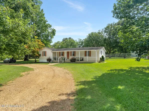 2115 Old Brookhaven Rd, Summit, MS 39666