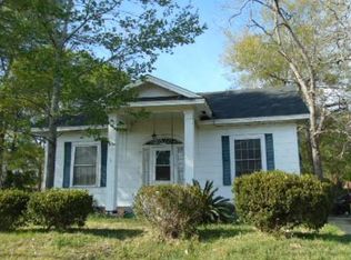 1021 Pearl River Ave, McComb, MS 39648