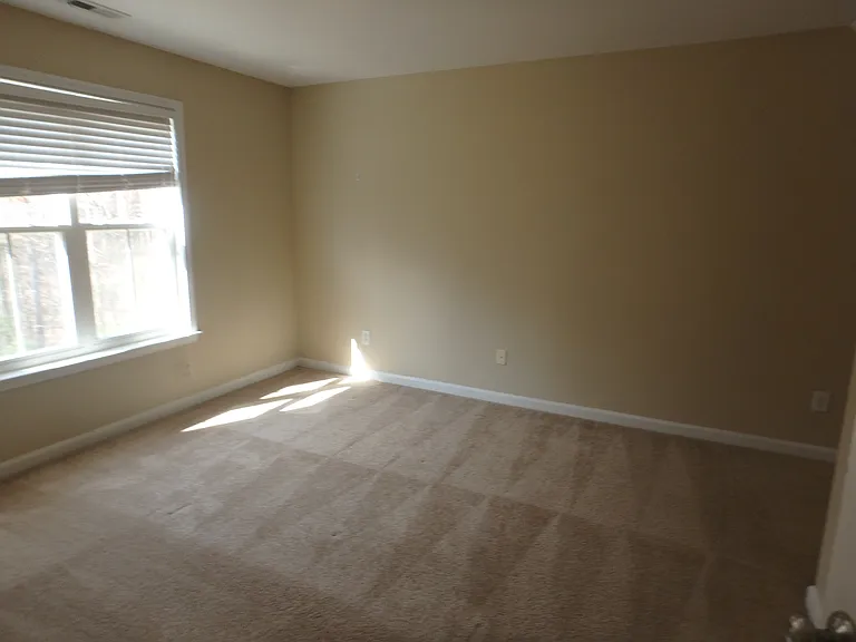 137 Tuscarora Ln — Photo 12