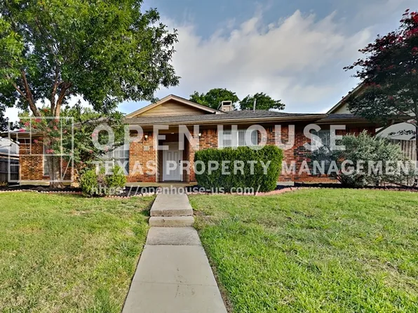1711 Elizabeth Dr, Carrollton, TX 75007