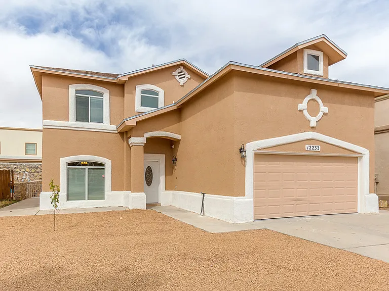 12233 Iverson Ct — Photo 3