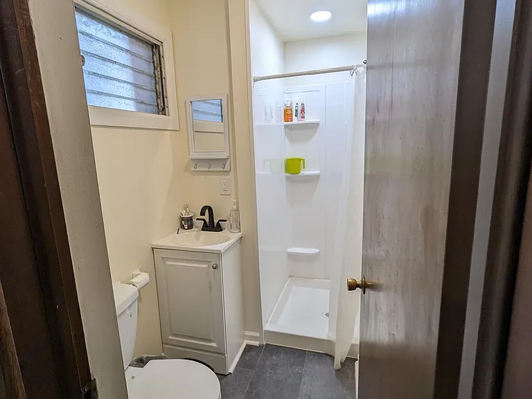 306 Ophelia St — Photo 4