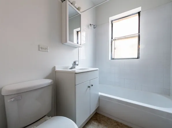 5040-42 W Quincy St Chicago, IL 60644, 5040-42 W Quincy St #5042-3S, Chicago, IL 60644