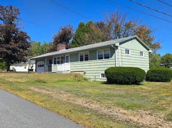 2 Heathwood Lane, Lewiston, ME 04240