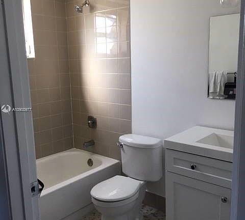 4th image of 821 Euclid Ave APT 203